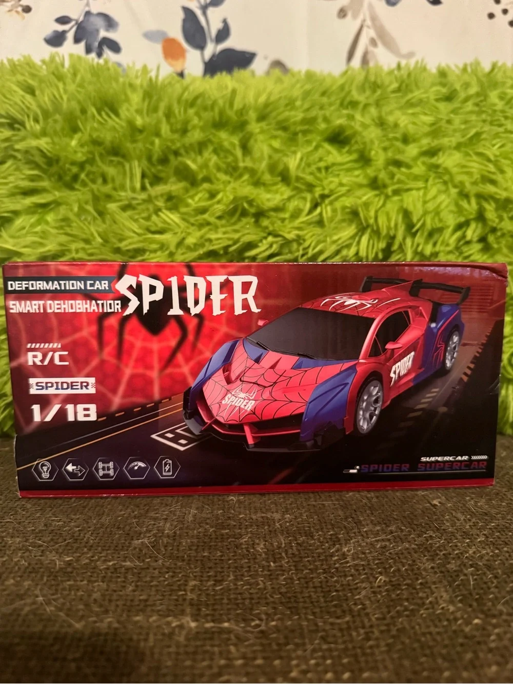 Spider Transforming RC Car Toy - Red 1/18